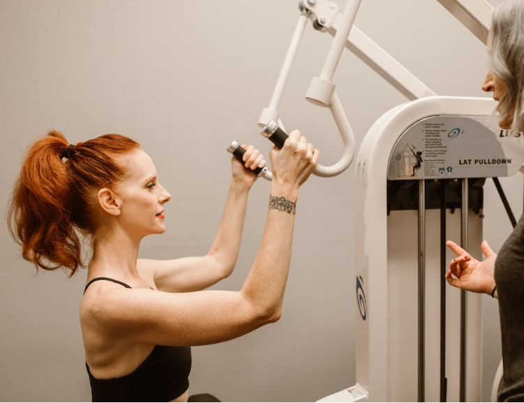 The Lat Pulldown vs. the Straight-Arm Pulldown