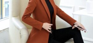 What is The Ideal Length for Women's Suit Jacket Sleeves? The Ultimate Guide to Suit Sleeve Length.