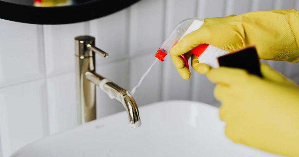 Removing a Faucet Aerator