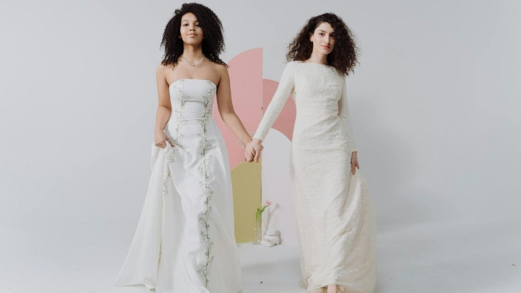 Long Wedding Dresses with Trains